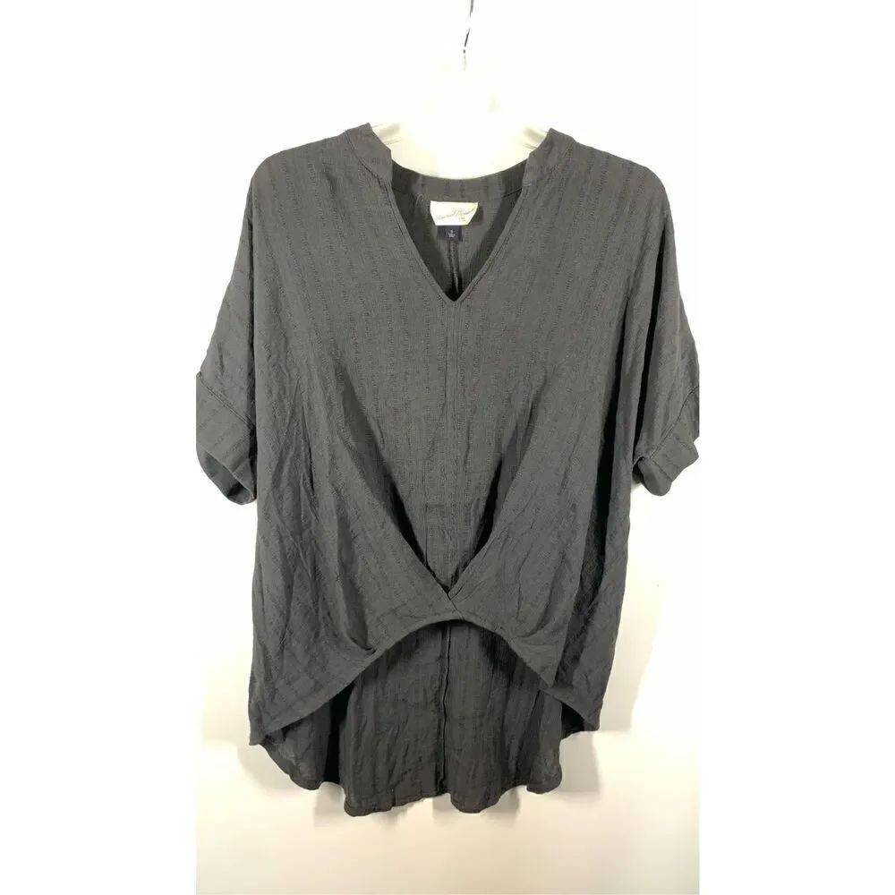 Universal Thread Women's Asymmetrical Hem Split Neck Short Sleeve Top Gray Small